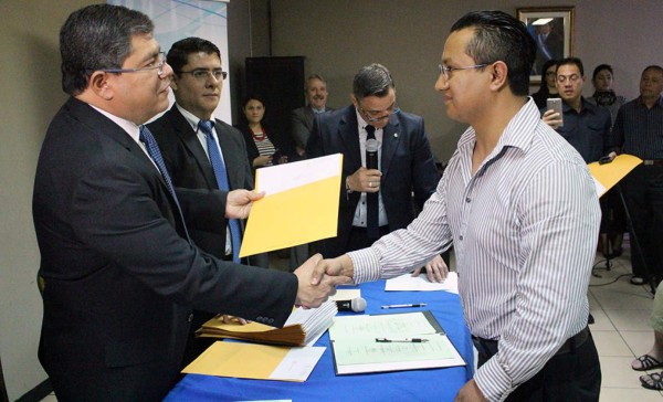 Desde 2014 Honduras ha naturalizado cerca de 400 extranjeros