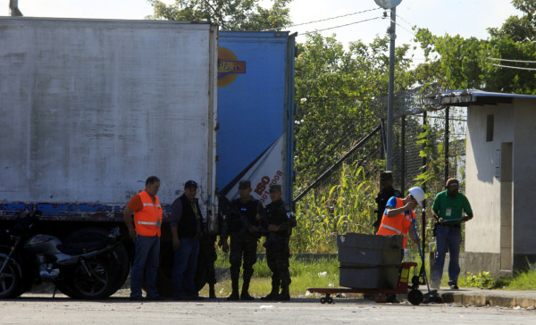 Intervienen aduanas para frenar millonaria evasión fiscal en Honduras