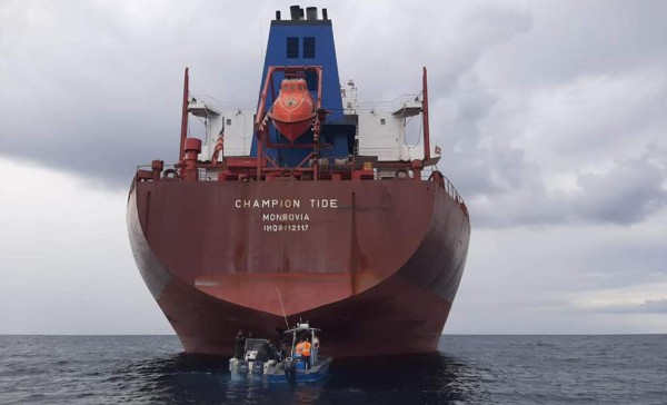 Interceptan barco cargado de supuesta cocaína en Honduras