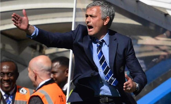 Mourinho celebró con su familia el título de Premier