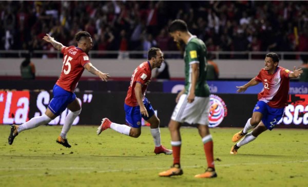 Costa Rica empata contra México y quedó a un pasito del Mundial de Rusia 2018