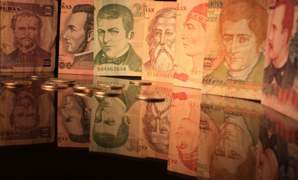 El lempira vuelve a subir frente al dólar