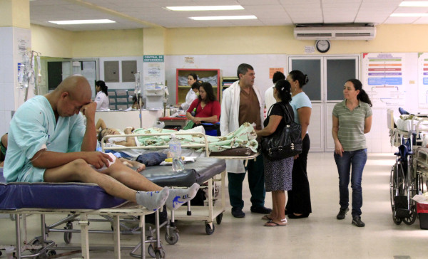 Por pinta de sangre remiten a pacientes