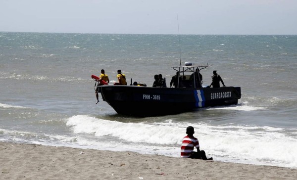 Hondureños disfrutan de playas y ríos antes de iniciar Semana Santa