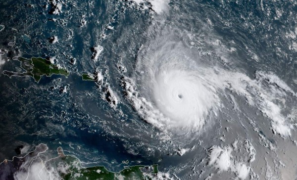 Huracán Irma es declarado 'extremadamente' peligroso y amenaza Miami