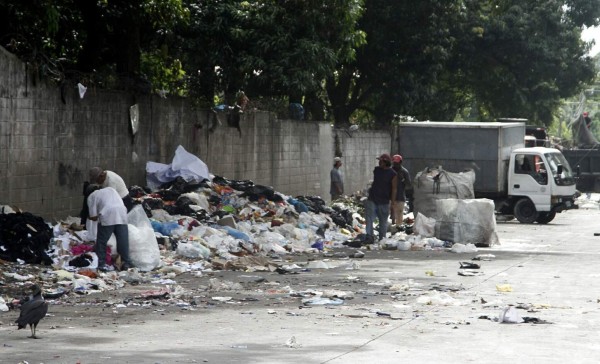 Calidonio admite fallas en la recolección de basura en San Pedro Sula