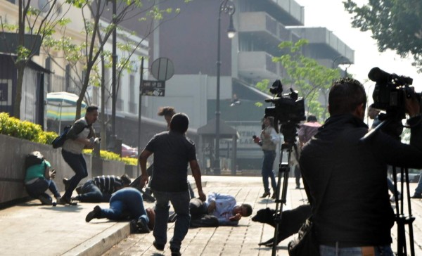 Tiroteo en el zócalo de México deja un muerto y tres heridos