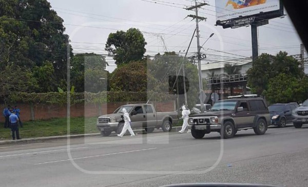 Tirotean un pick up doble cabina en bulevar del norte de San Pedro Sula