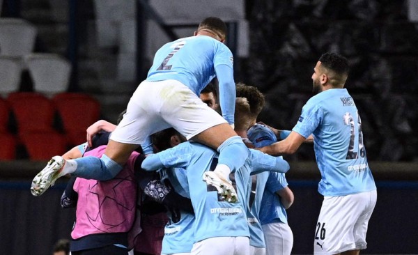 Manchester City remonta al PSG y se acerca a la final de la Champions League