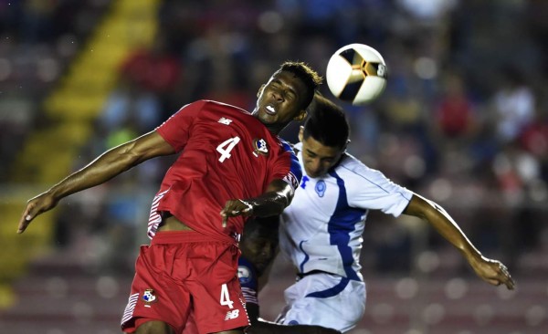 Panamá vence a El Salvador e impide de momento el título de Honduras