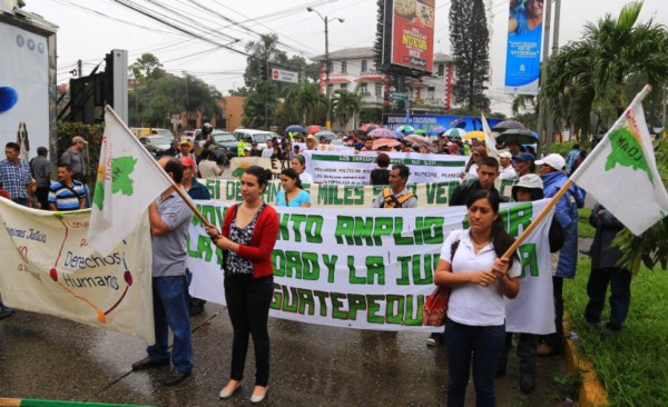 Protestan en rechazo a la corrupción