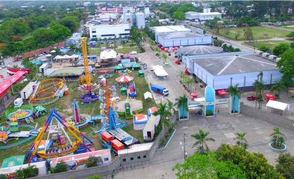 Foto aérea de la Expo Juniana.