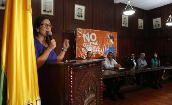 Alcaldía sampedrana lanzan campaña para no quemar basura