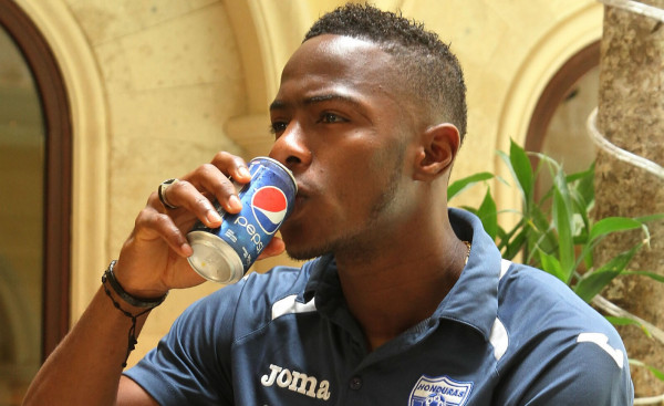 Maynor Figueroa: 'En el Dream Team de Pepsi, Messi es nuestro jefe'