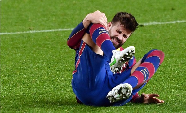 Piqué vuelve a lesionarse la rodilla derecha y está casi descartado ante el PSG