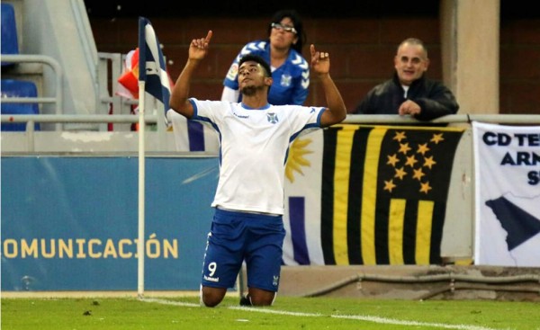 'Choco' Lozano se reencuentra con gol en el Tenerife casi tres meses después