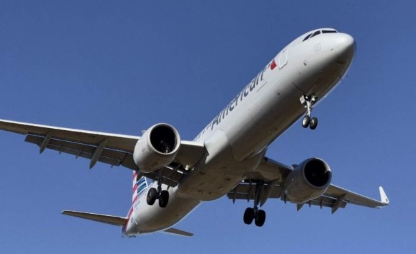 Un pasajero intentó forzar cabina de un avión en vuelo en EEUU