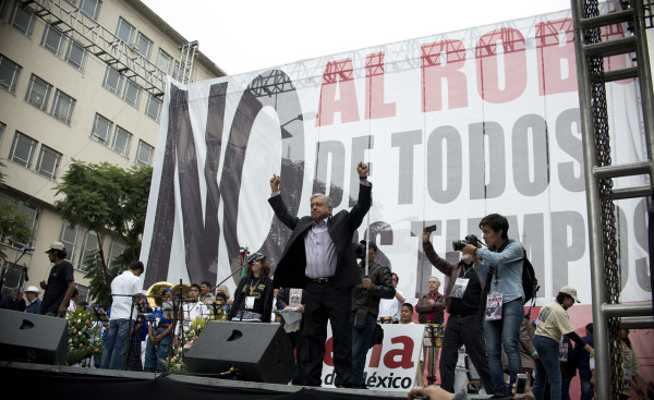 López Obrador llama a marcha nacional