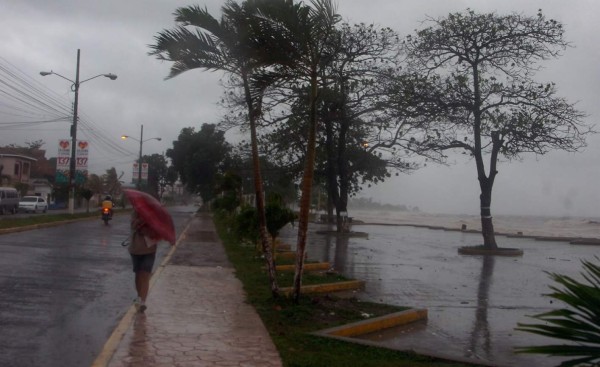 Fuertes lluvias en La Ceiba dejan daños en varias comunidades