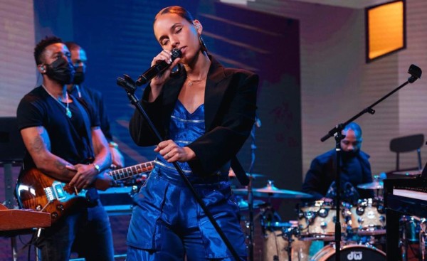 Alicia Keys musicaliza el año 2020