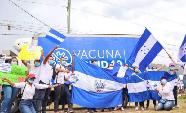 El Salvador donará 44,000 vacunas anticovid a seis municipios de Honduras