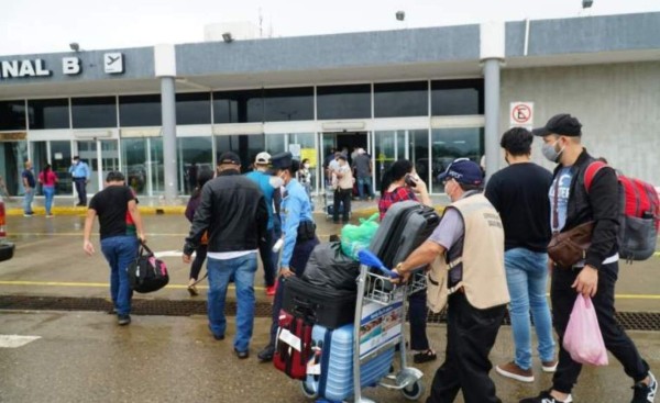 EEUU flexibiliza recomendaciones para viajar a 60 países, Honduras incluido