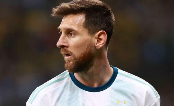 Respiradores donados por Messi están varados en aeropuerto hace diez meses