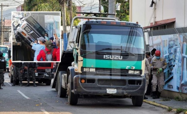 Conductor de grúa municipal muere tras caerle vehículo en barrio Guamilito