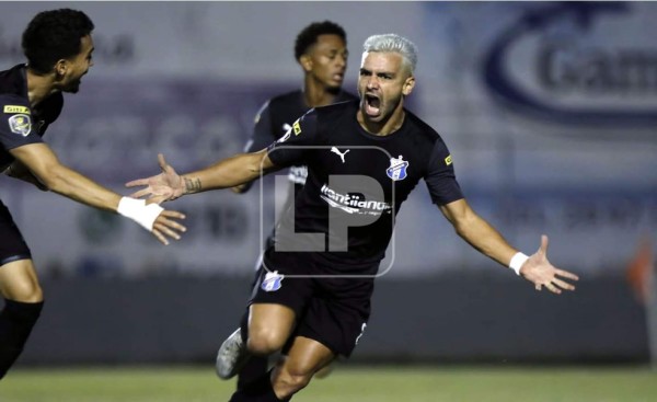 Matías Rotondi puso a ganar al Honduras Progreso ante la UPN. Foto Neptalí Romero