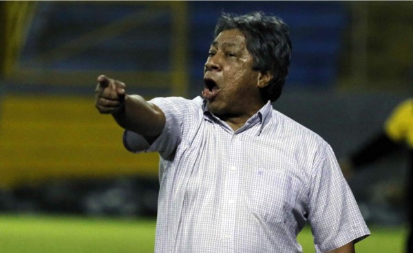'Primitivo' Maradiaga no descarta dirigir en Guatemala tras cumplir castigo de la FIFA