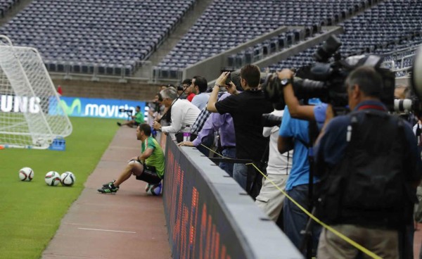 Prensa mexicana ve como gran prueba el duelo ante Honduras