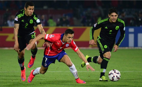 Chile y México se reparten un punto en juego trepidante