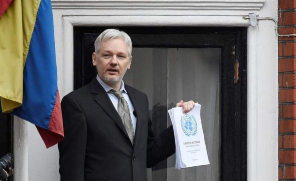 Defensa de Assange anuncia acciones legales contra canciller de Ecuador