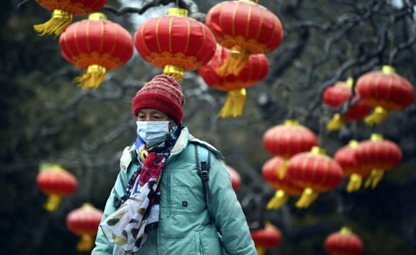 China reporta 55 nuevos casos de coronavirus y el país se aísla