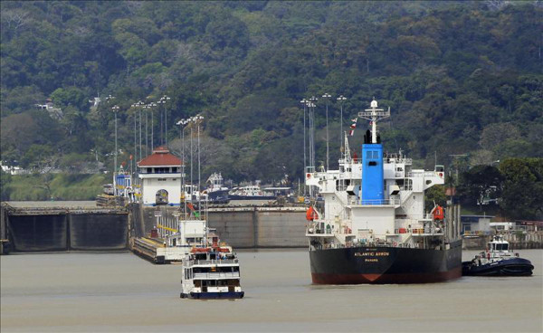 Exigen a consorcio cumplir el contrato de ampliación del Canal de Panamá