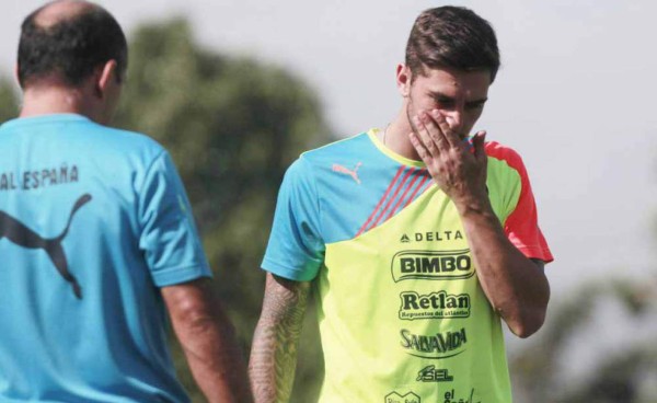 Real España anuncia la salida del argentino Luciano Ursino