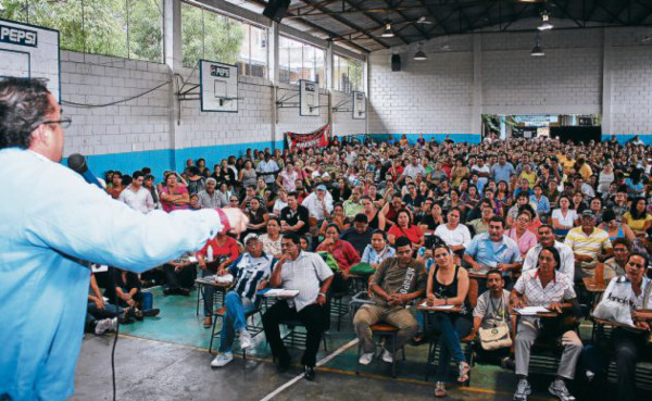 Colegios magisteriales elegirán autoridades