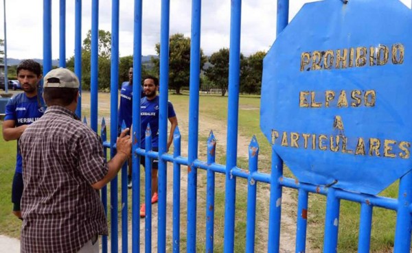 Olimpia y Motagua entrenaron a puertas cerradas