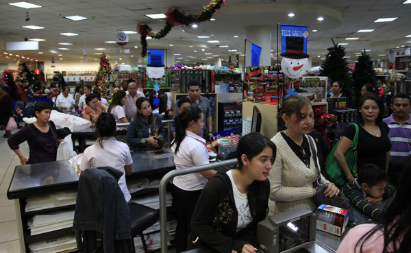 Locura de compras en San Pedro Sula por Black Friday