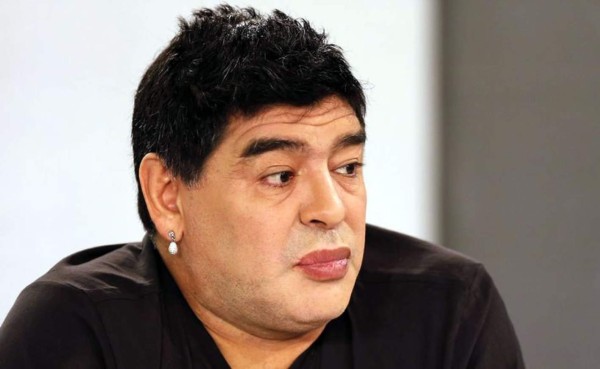 Maradona y su nueva cara tras cirugía estética revoluciona las redes