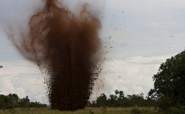 Honduras destruye una pista usada por el narcotráfico en la frontera con Nicaragua