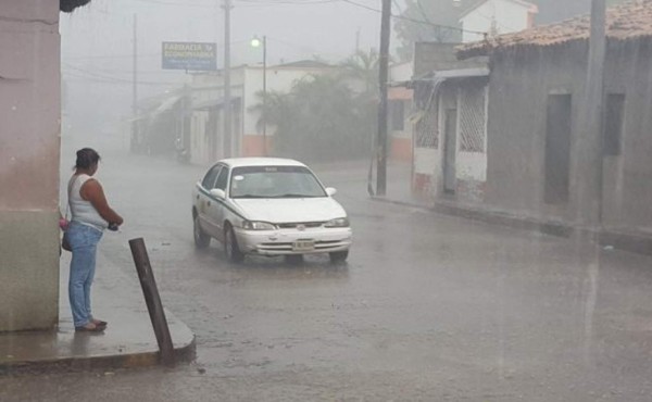 Por lluvias decretan alerta amarilla para siete departamentos de Honduras