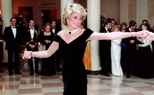 Vestido que princesa Diana usó en baile con Travolta sera subastado