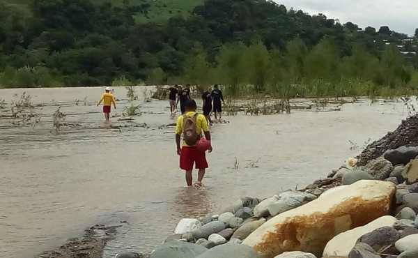 Desaparece un hombre al cruzar el río Cangrejal en La Ceiba