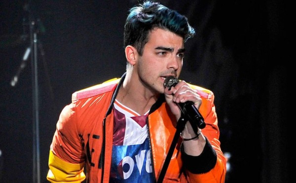 Joe Jonas quiere reconquistar a su público