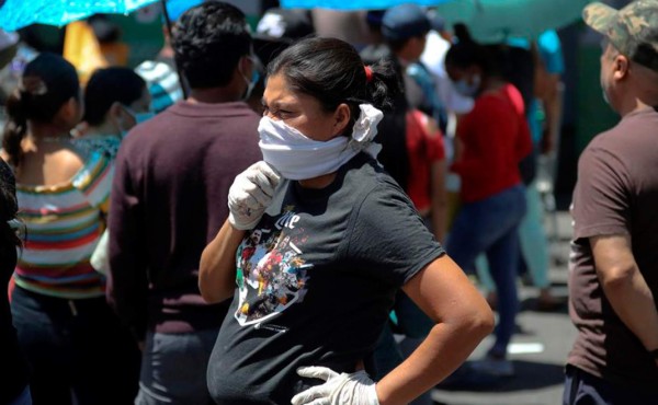 Más de 300 muertos y unos 25,000 contagios en América pese a cuarentenas
