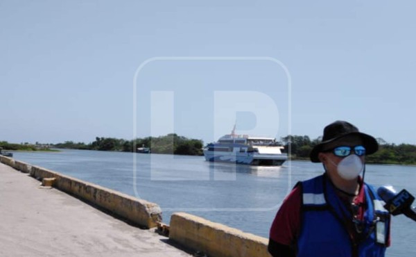 Marina Mercante de La Ceiba impide desembarque de ferry proveniente de Roatán