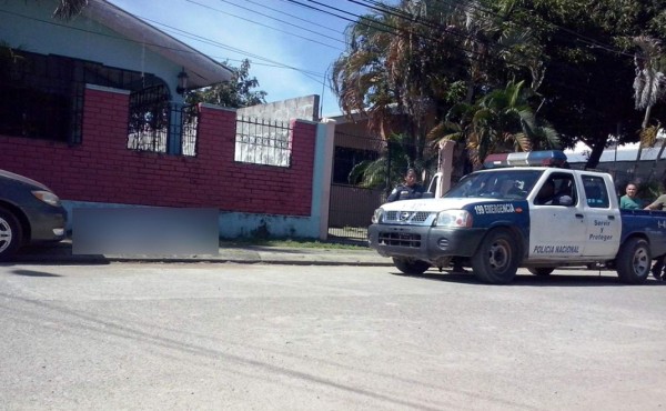 Joven de 16 años es acribillado afuera de su casa en La Ceiba