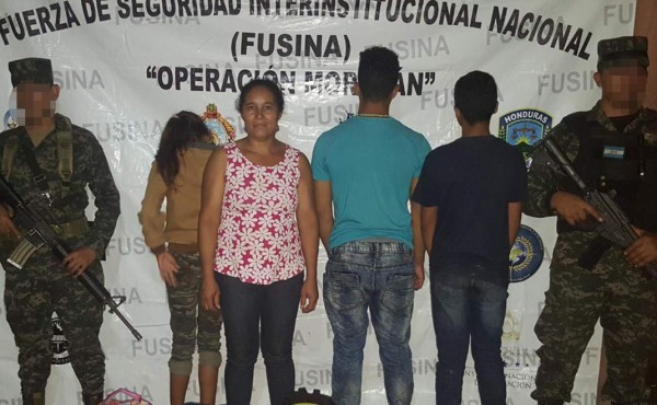 Detienen a mujer con tres menores en frontera con Guatemala  