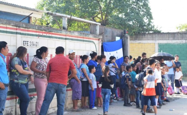 Centro Básico José Cecilio del Valle lleva nueve días sin clases  